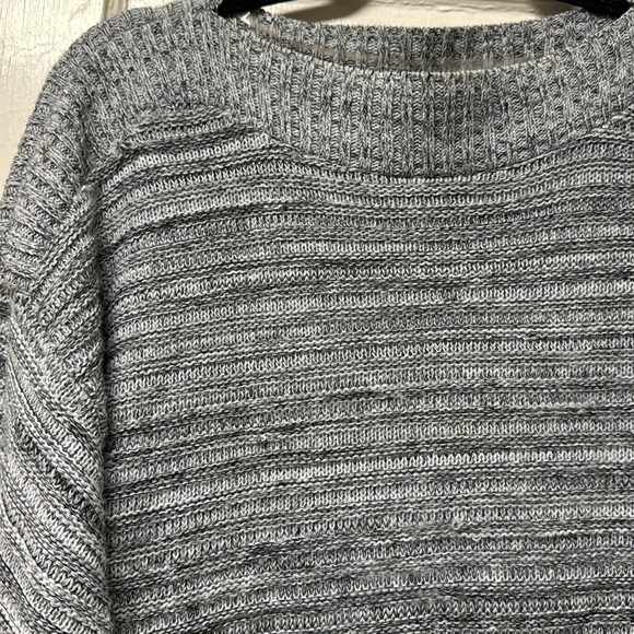 Croft & Barrow Sweater - Picture 2 of 5